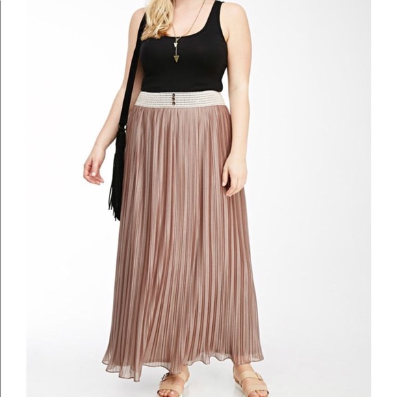 plus size pleated maxi skirt